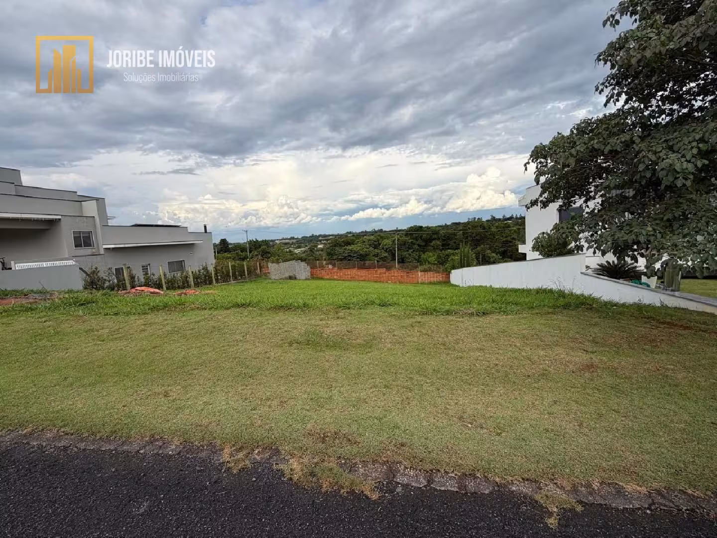 VILLGIO ARAÇOIABA 822 M² 250 MIL